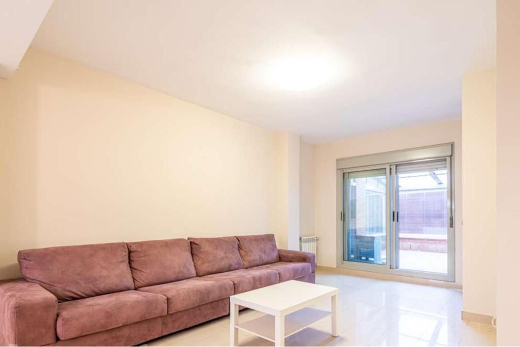 Apartment Impresionante De 4 3 Banos Y 2 Plazas De Garaje
