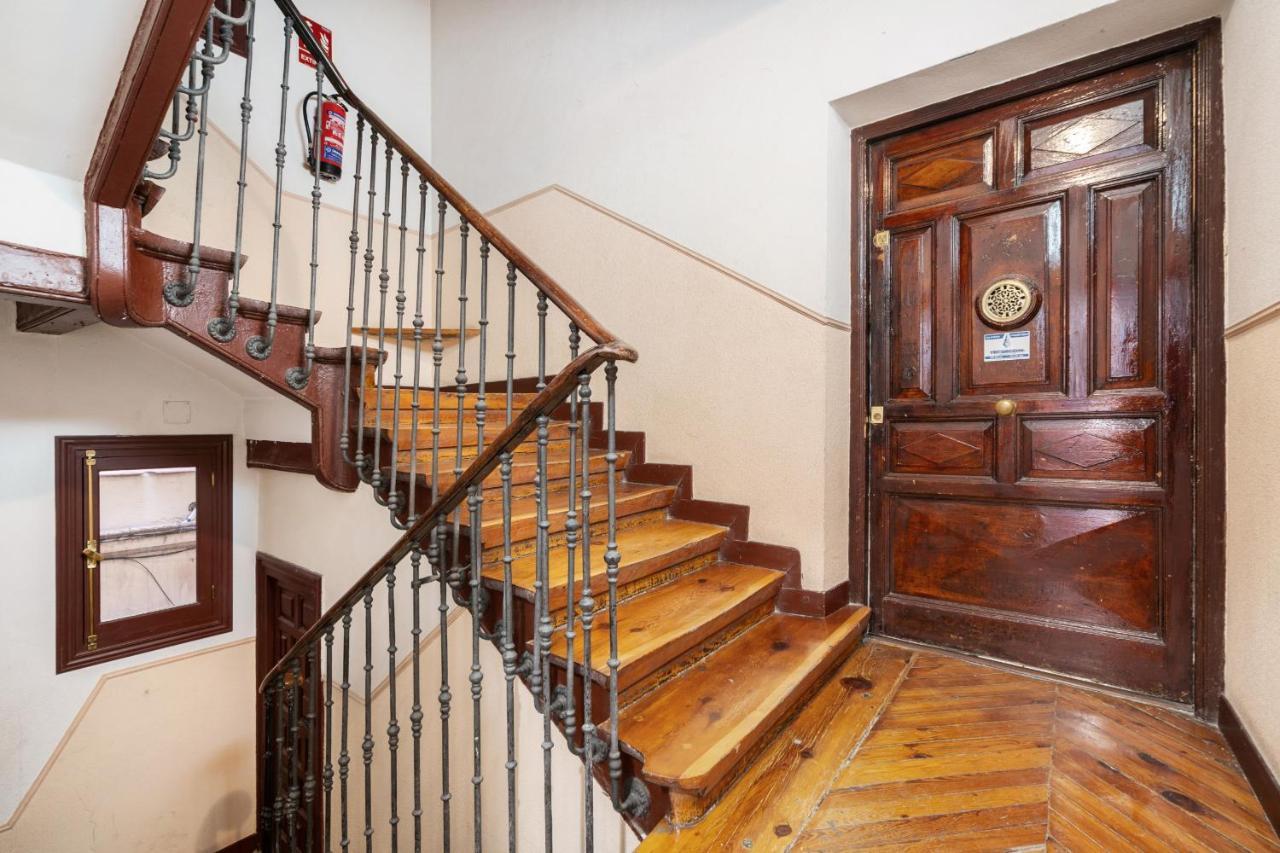 Apartamento En La Puerta Del Sol Apartment *