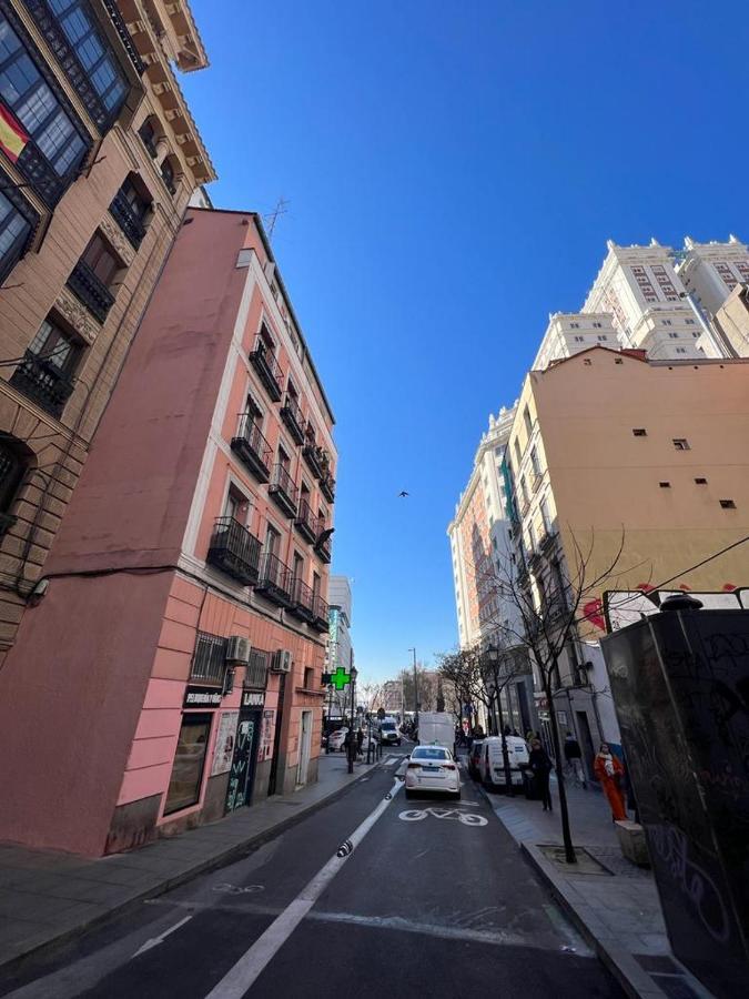 Located In Plaza Espana Apartamento