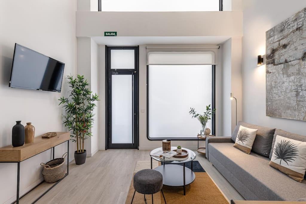 Duplex In B. Salamaca - Wizink Center 6 Pax H126 * Madrid