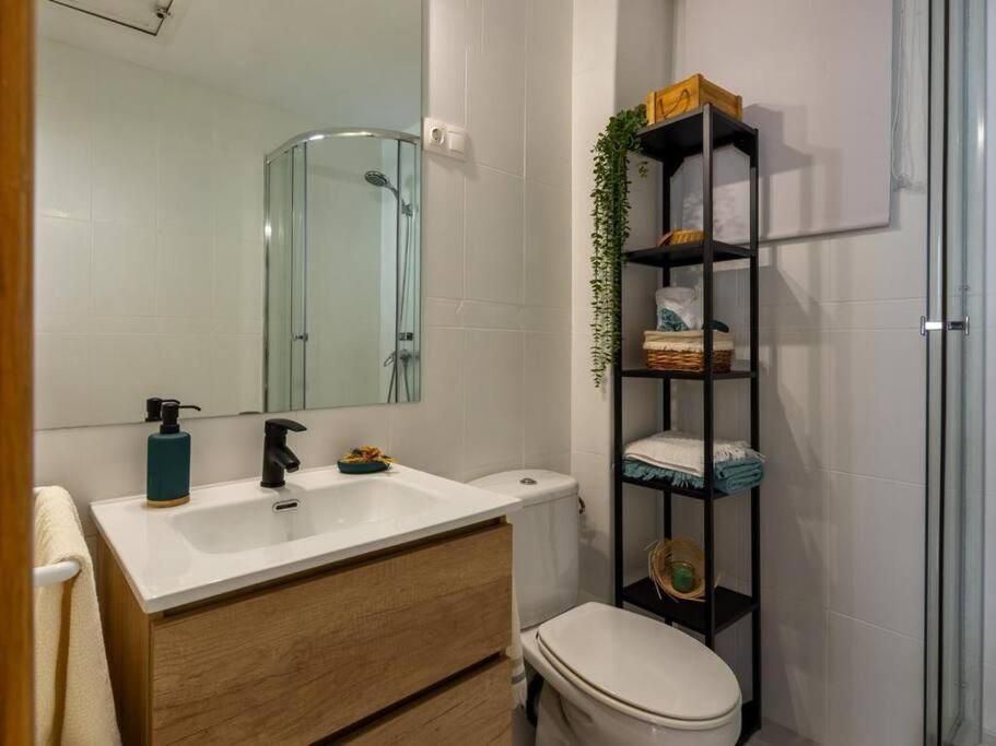 Apartment In Neighbourhood Ibiza-narv72 *