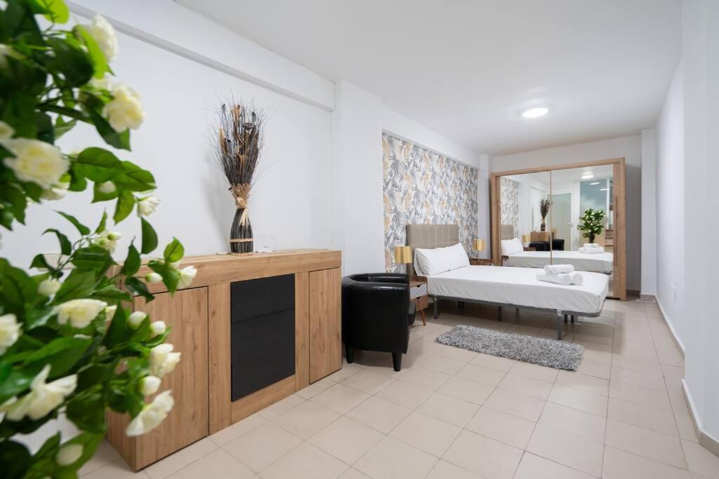 Apartamento Triplex At Street Level P De Toros Ventas-v-coro *