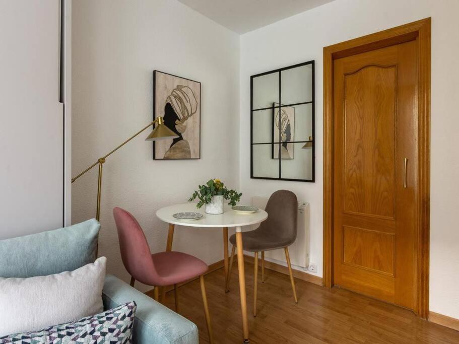 Apartment In Neighbourhood Ibiza-narv72