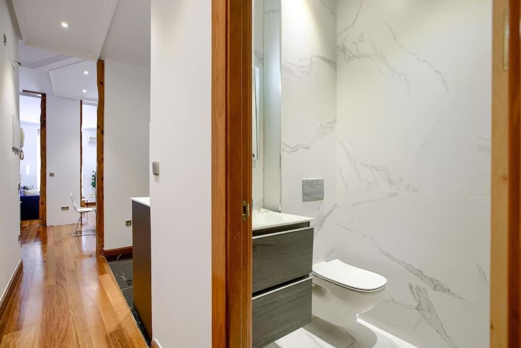 Cozy Flat In The Center Of Madrid-comend-3-de *