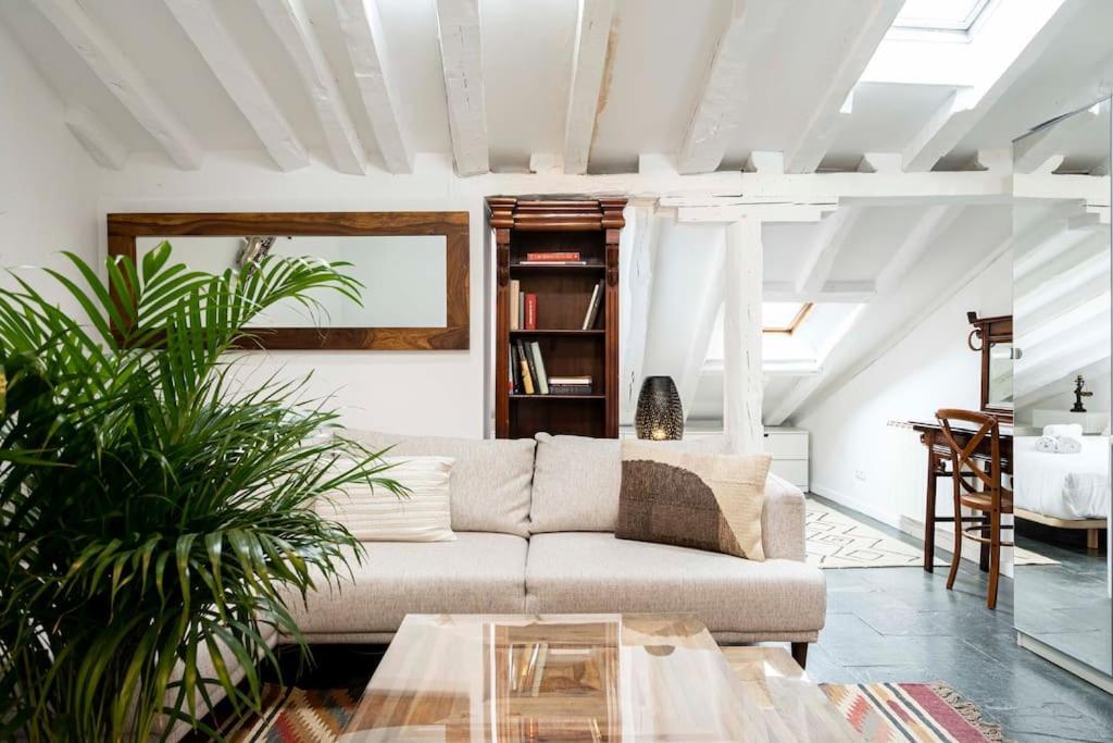Apartamento Beautiful Attic-malasana-gran Via-fuen42