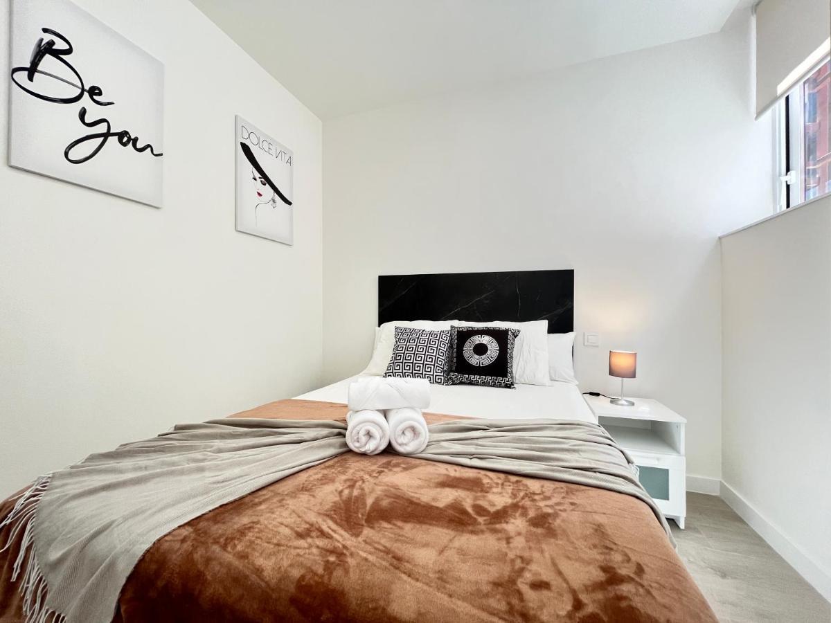 Acogedor Infanta Mercedes Apartment *