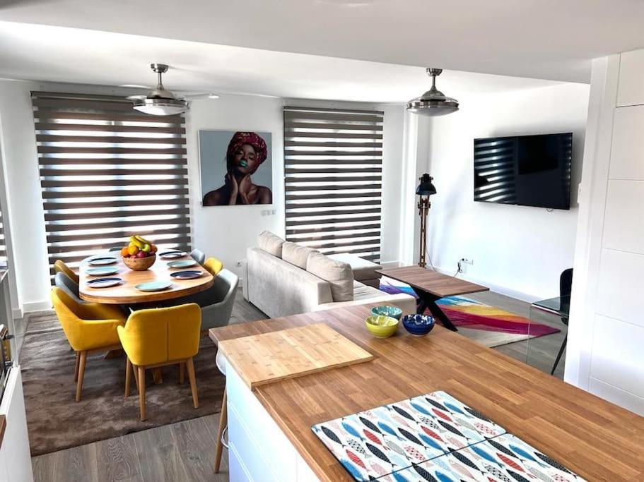 Acogedora Casa En Con Piscina Privada, Jacuzzy Y Garaje *