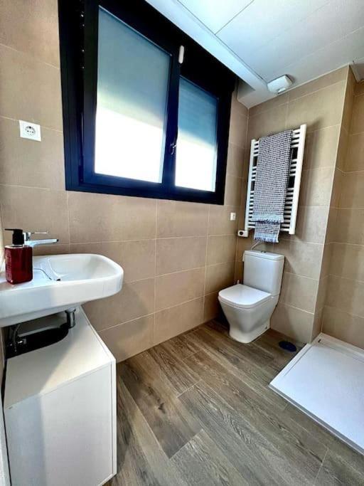 Acogedora Casa En Con Piscina Privada, Jacuzzy Y Garaje Madri