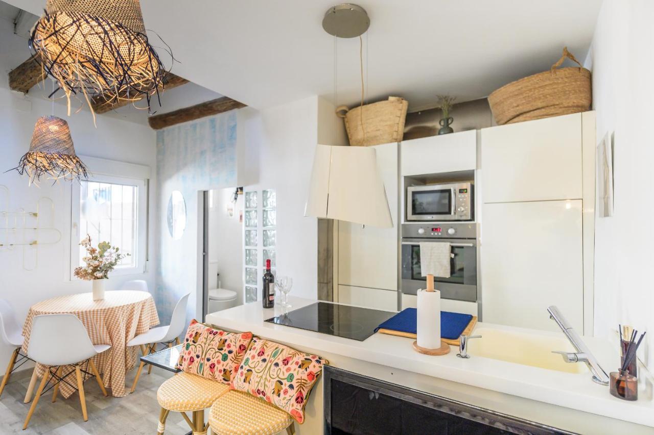 Apartamento Encantadora Buhardilla Temporal Duplex En El Corazon De Sgv51 *