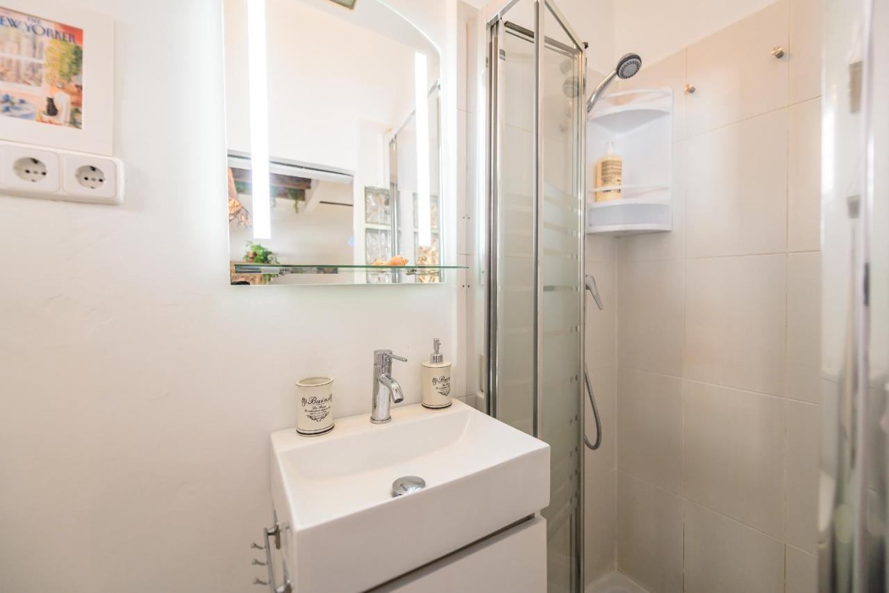 Apartamento Encantadora Buhardilla Temporal Duplex En El Corazon De Sgv51 *