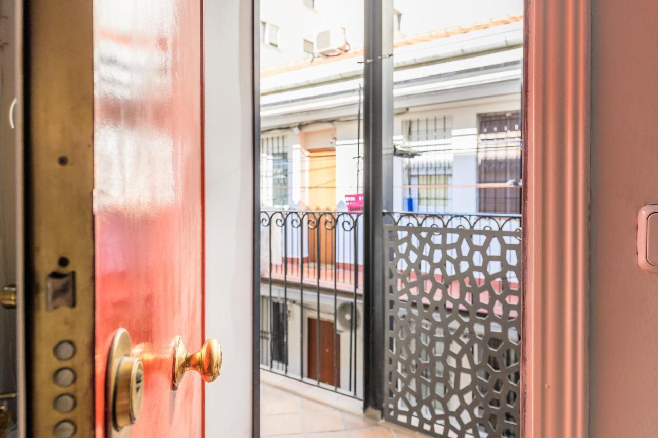 Encantadora Buhardilla Temporal Duplex En El Corazon De Sgv51 Apartamento Madri