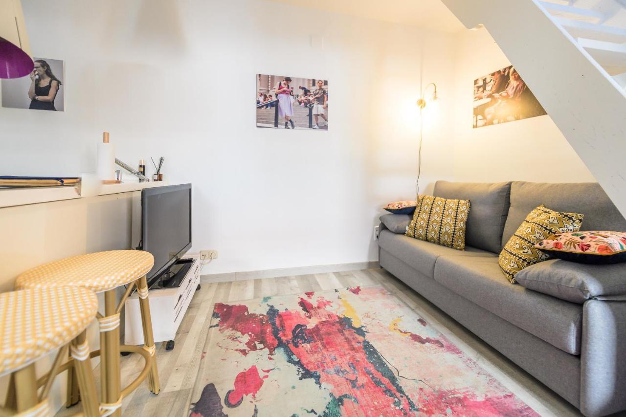 Apartamento Encantadora Buhardilla Temporal Duplex En El Corazon De Sgv51 *