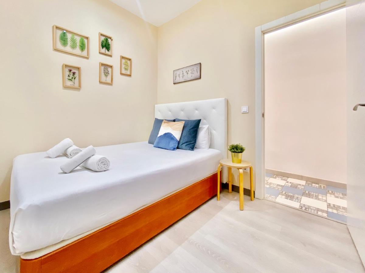 Charming Puerta Del Sol Center - 6 Bedrooms Appartamento *