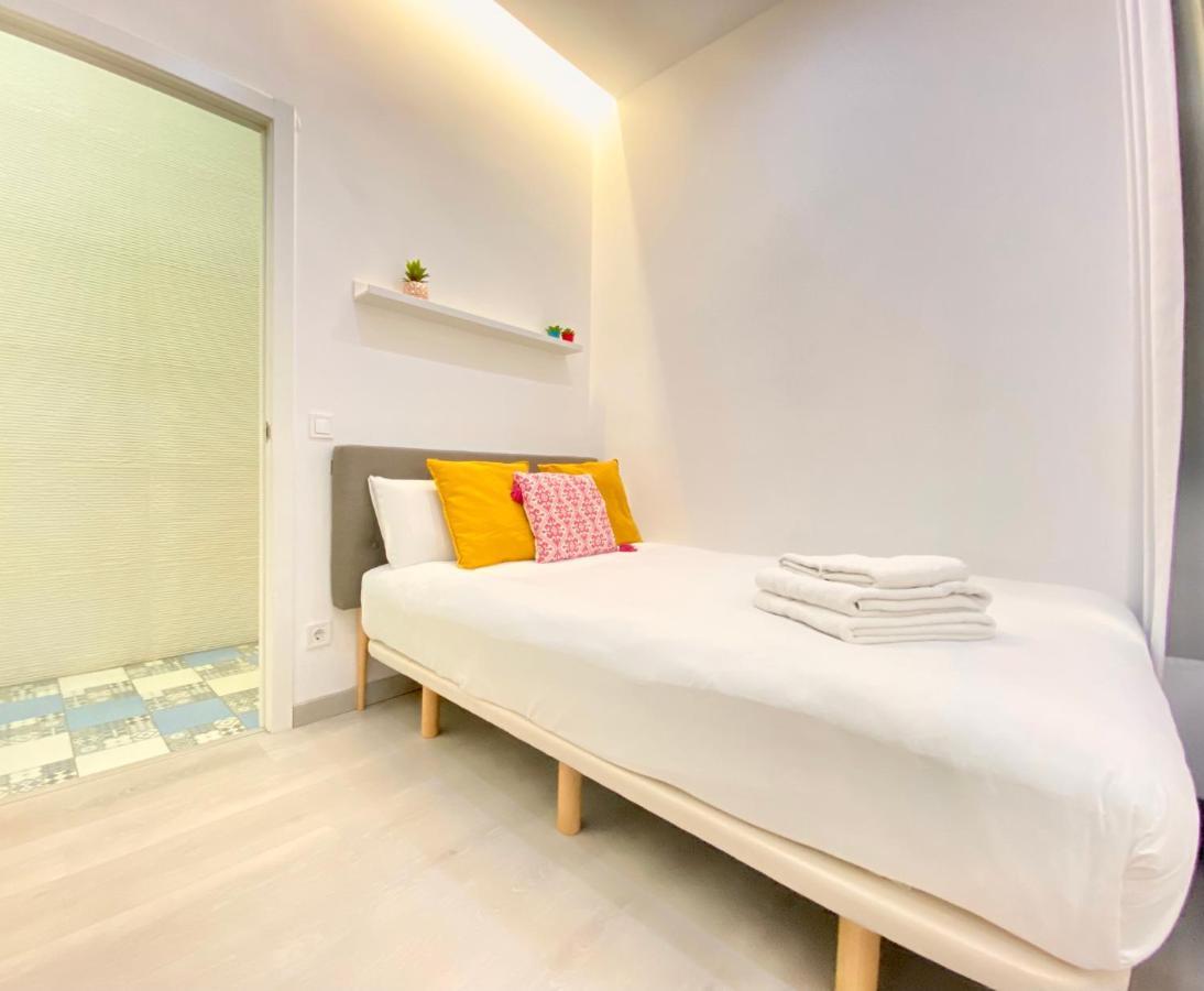 Apartment Charming Puerta Del Sol Center - 6 Bedrooms Madrid