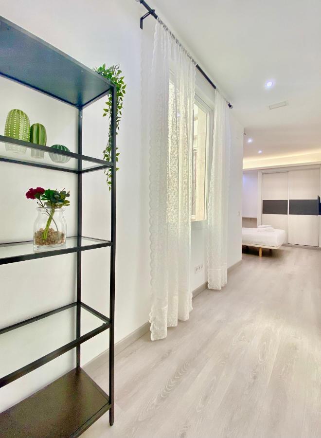 Charming Puerta Del Sol Center - 6 Bedrooms * Madrid
