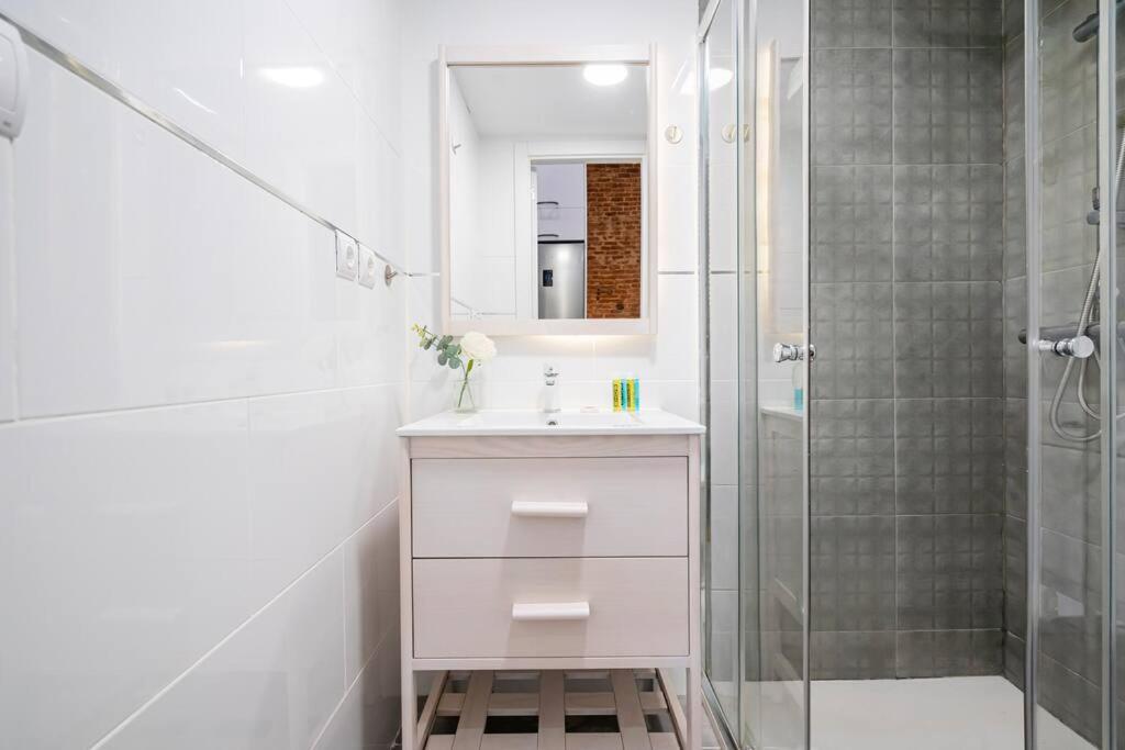 Chamberi - Quiet Flat, Ideal For Families Cas Apartment Madrid