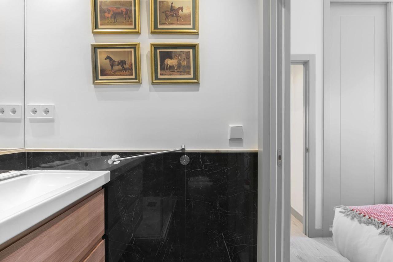Apartamento 3 Bedrooms 2 Bathrooms Furnished - Salamanca - Elegant - Mintystay *