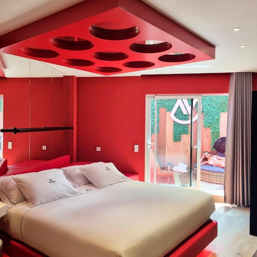Liefdeshotel Avenue - Lovely Madrid