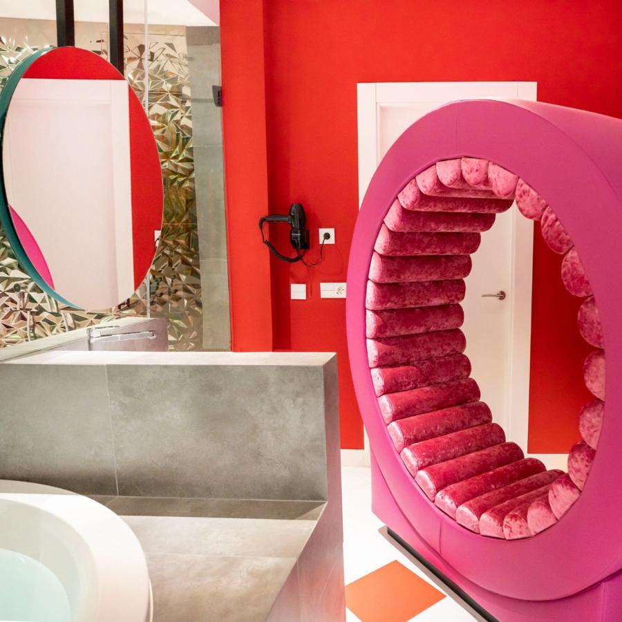 Liefdeshotel Avenue - Lovely Madrid