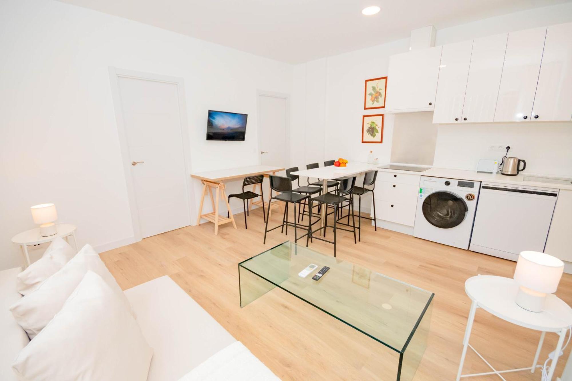 For Cozy And Charming 3-bedroom Temporal In Asr18 Apartamento Madrid