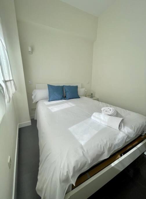 New Apt 1hab 3pax En Plena Plaza De Chueca * Madri