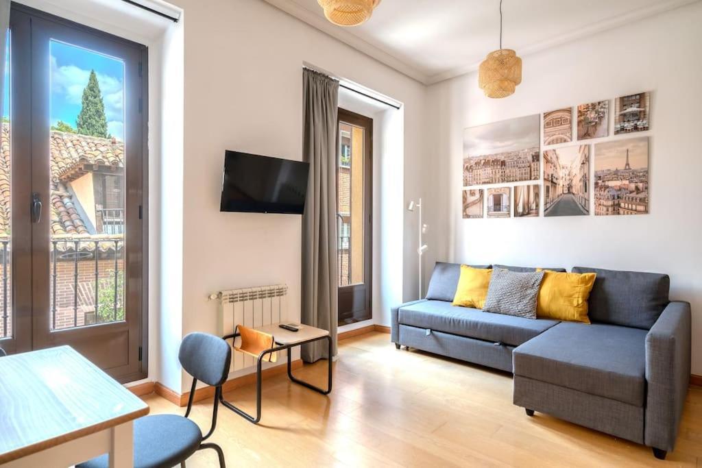 Flat In Barrio De Letras / Cervantes20 * Madrid