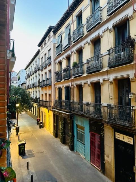 Punta Me Suites Next To Gran Via * Madrid