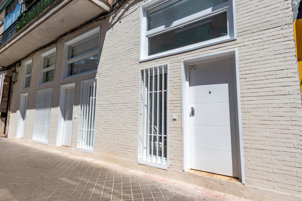 Apartamento 1 Min Metro A Pie, 4km De Sol, Centro De C *