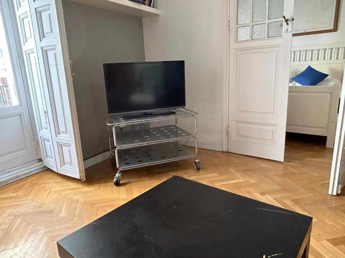 Fabulosa Estancia En Cortes Apartamento Madrid