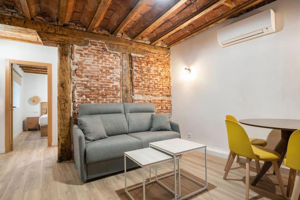 Flat In Lavapies At Street Level S23b *