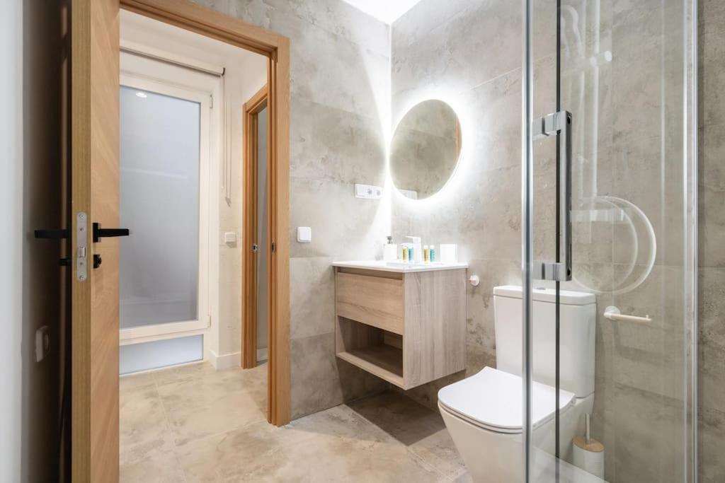 Flat In Lavapies At Street Level S23a Apartment