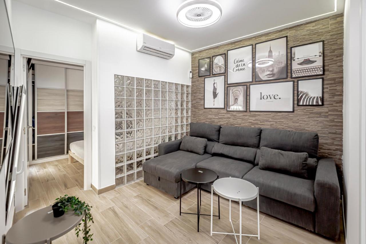 Jap Rita Luna Apartment *