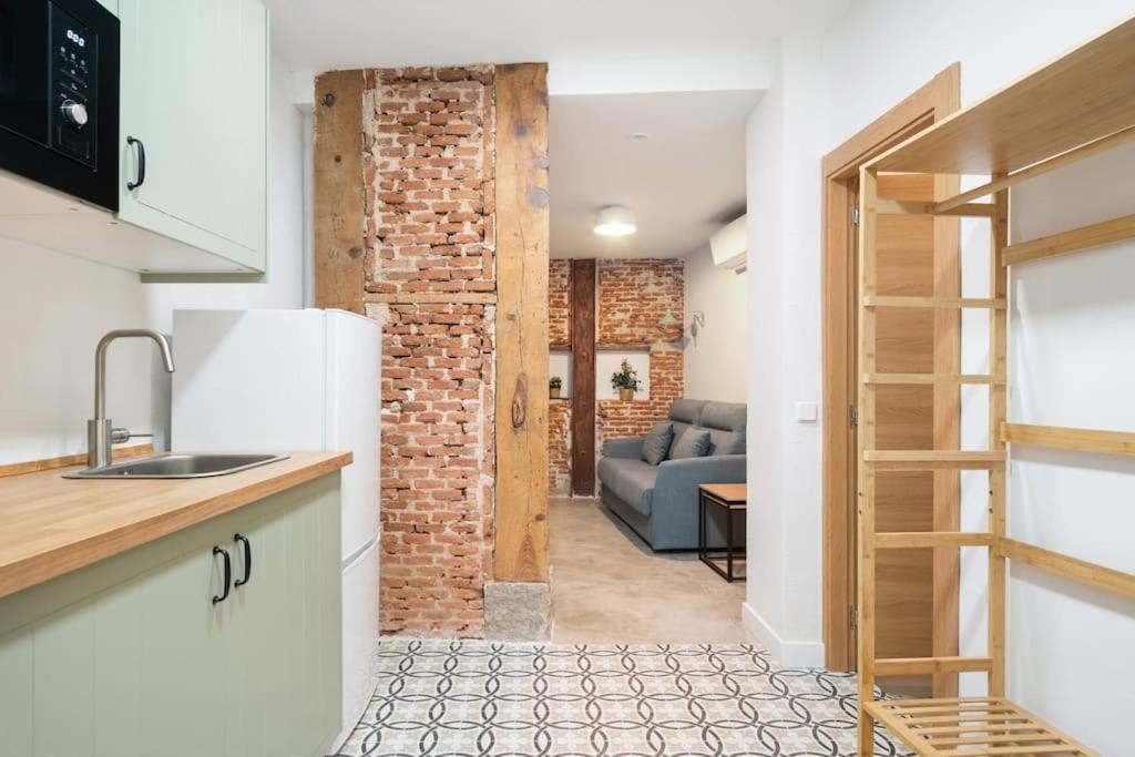 Apartment Flat In Lavapies At Street Level S23a Madrid
