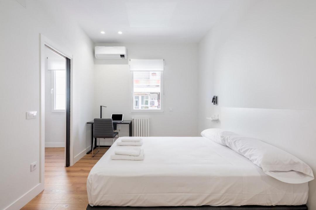 1 Bedroom 1 Bathroom Furnished - Salamanca - Modern - Mintystay Apartamento