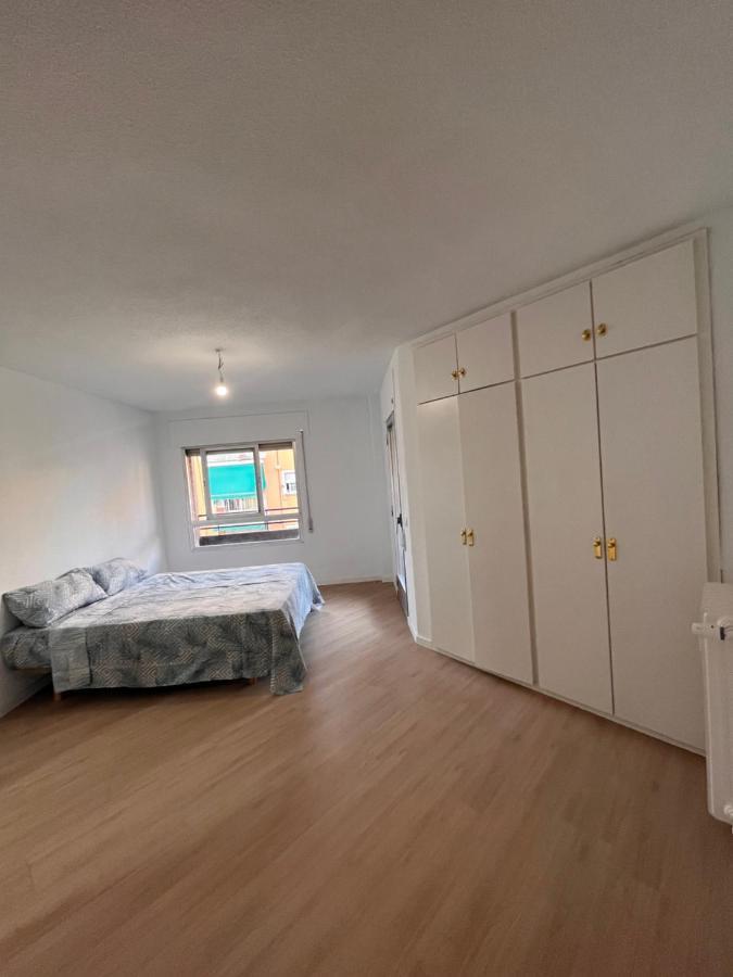 Guest house Mars Suites Alondra