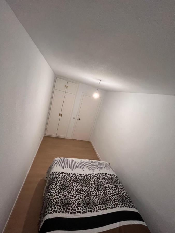 Guest house Mars Suites Alondra Madrid