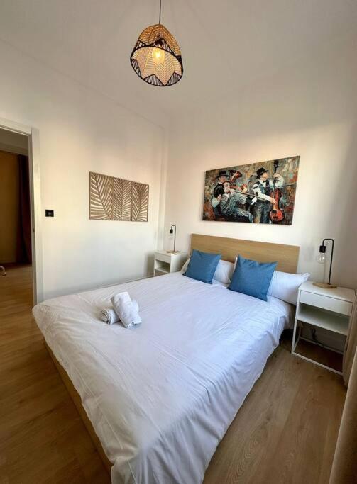 Nuevo Apt De Diseno 7pax En Centro/la Latina Madrid