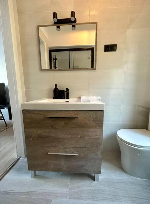 Nuevo Apt De Diseno 7pax En Centro/la Latina Appartement *