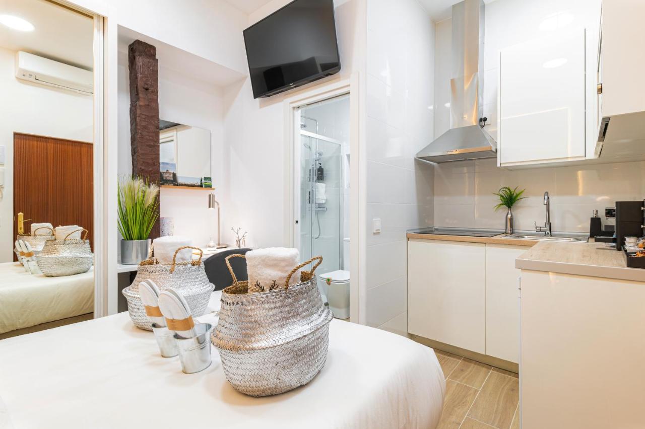 Sleep, Shower And Coffee Near Madrid'S Gran Via Apartamento Madri