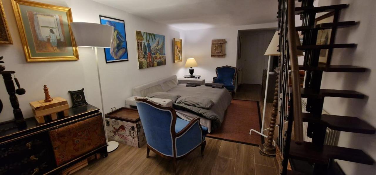 Remanso De Luz Y Silencio En La Puerta Del Sol Apartamento Madrid