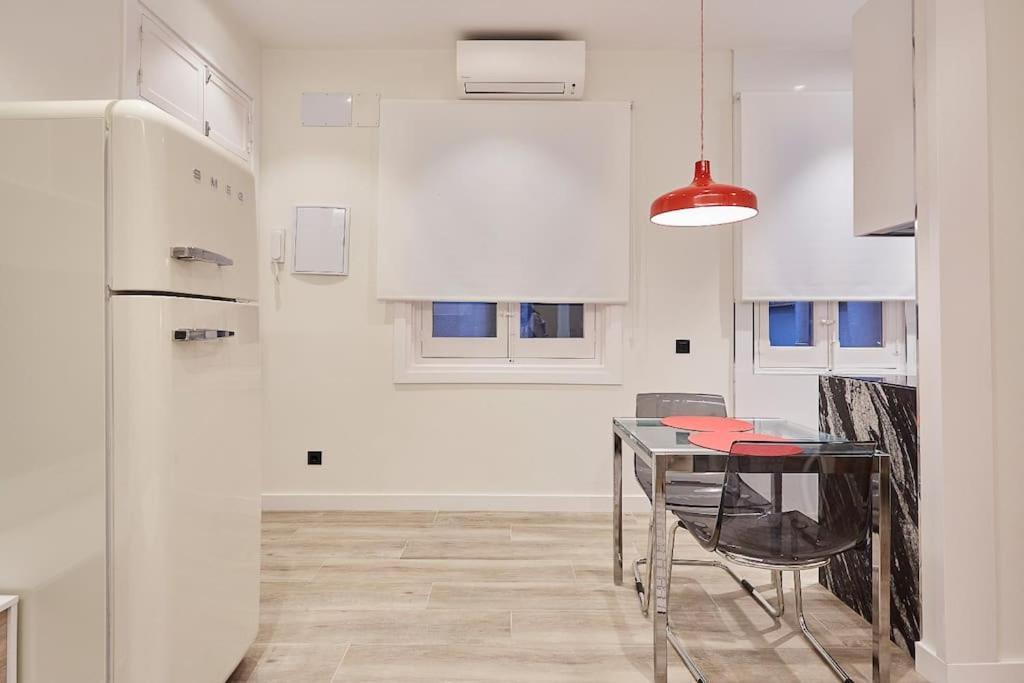 Apartment In Calle Hortaleza 96 *