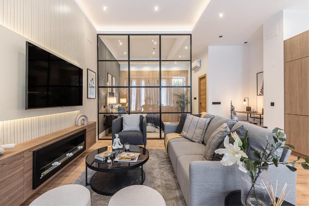 Exyca Embajadores Apartamento