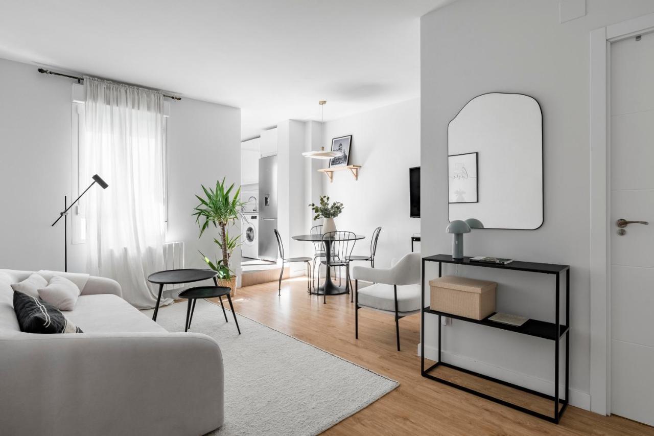 Appartement Cozy 2 Bedroom With Patio *