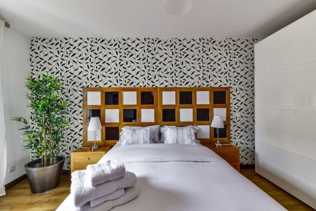 Big Stylish And Modern In Centre Apartment *