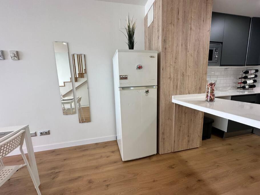 Living - Cuatro Vientos Apartamento
