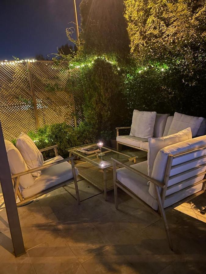 Space In The With Poll Near Golf In Homestay Madrid