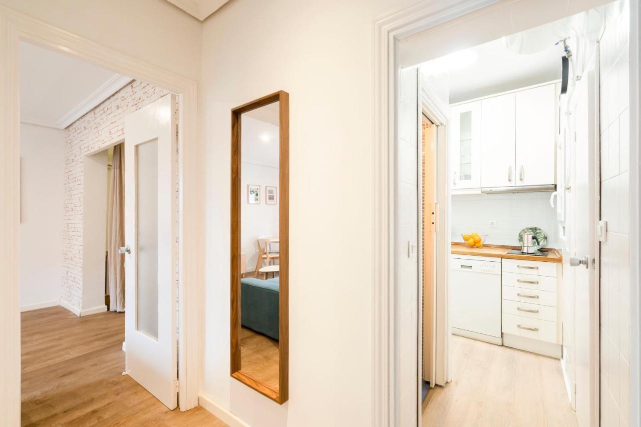 Homelike Lavapies 2 Bedroom Apartment *
