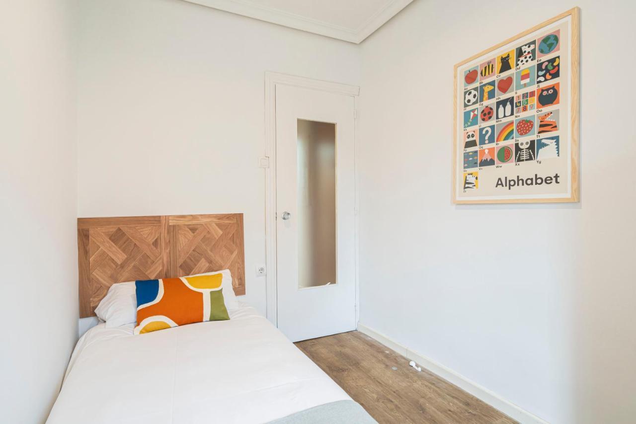 Homelike Lavapies 2 Bedroom Apartment