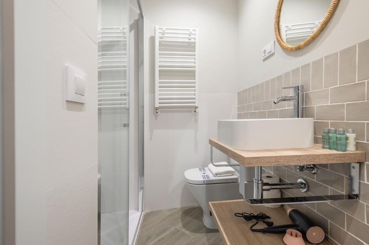 4 Bedrooms 3 Bathrooms Furnished - Sol - Bright & Fully Equipped - Mintystay * Madri