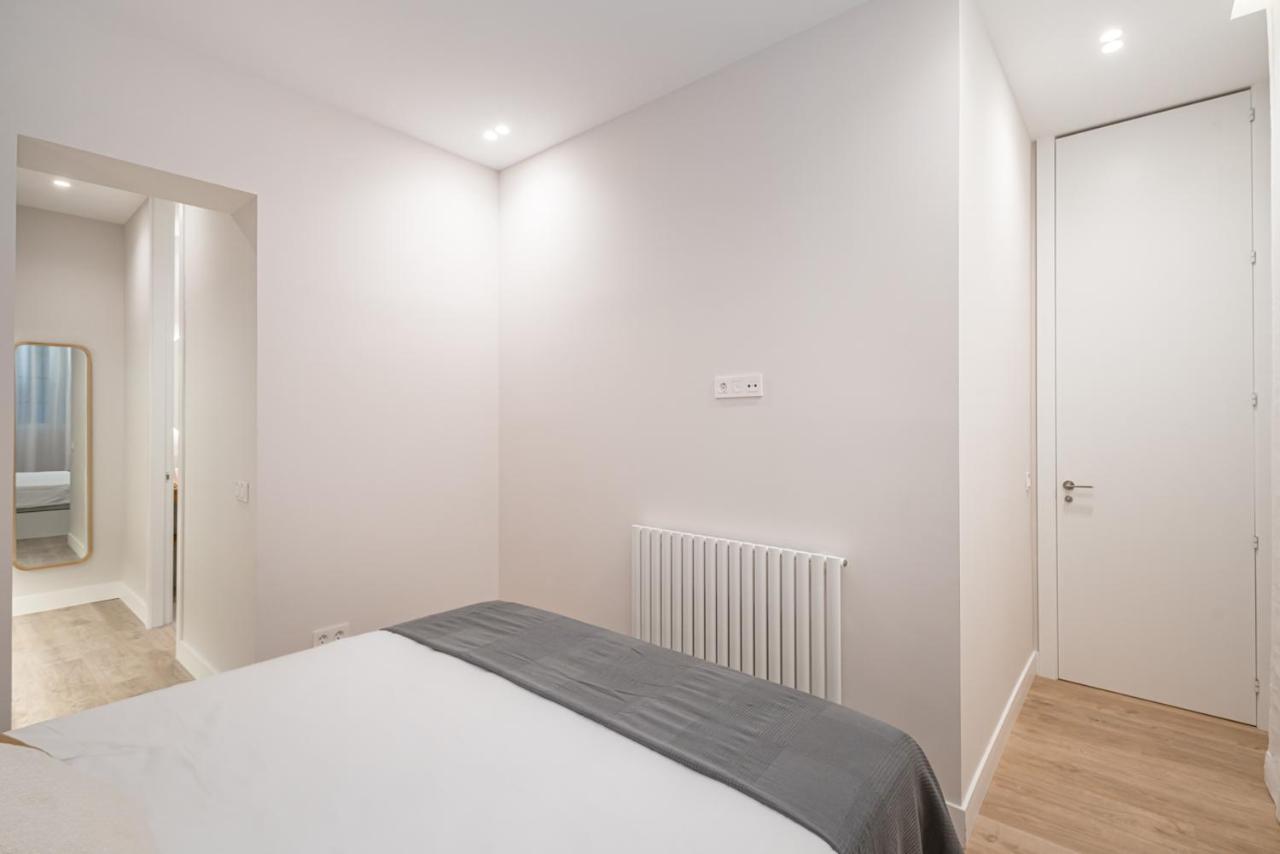 Lalatina Iv Calle Conde De Romanones 4br 4bh Apartamento *